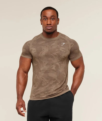 Playera Geo Seamless Slim Fit - Café